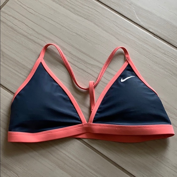 nike triangle bra